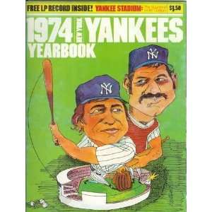   New York Yankees Official Year Book   MLB Photos