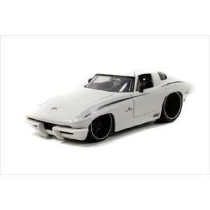   Corvette Stingray Split Window White 1/18 by Jada 96470 Toys & Games