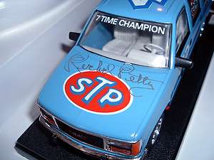 Richard Petty Autographed 7 Time Champion GMC Suburban   MIC  