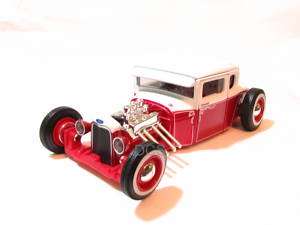 Maisto 1929 FORD MODEL A WHITE / RED 1/24 Diecast Car  