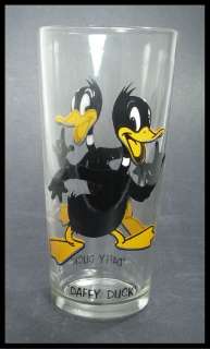   Daffy Duck Cartoon Glass Pepsi Cola Collector Series Warner Bros. 1973