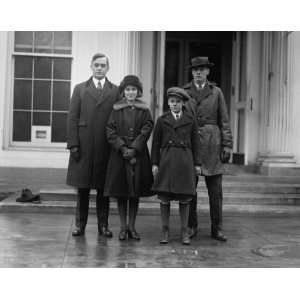  1922 photo Col. Edw. Clifford & children, 1/4/22