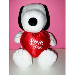  VALENTINE Plush SNOOPY WITH XOXO HEART Toys & Games