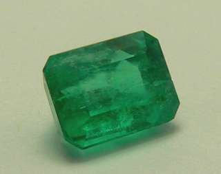 39 CTS NATURAL COLOMBIAN EMERALD CUT  