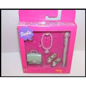   Barbie Doll Glamour Set in Green Silver & Pink Toys & Games