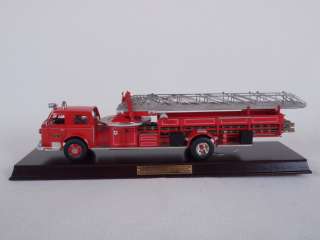  Mint 1/32 1954 American La France Fire Engine Ladder Truck  