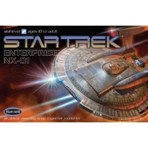  POLAR LIGHTS   1/1000 Star Trek USS Enterprise NX01 (Snap 