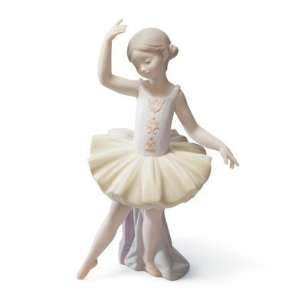 Little Ballerina II Figurine Lladro 