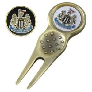 Newcastle United F.C. Divot Tool & Marker  Sports 