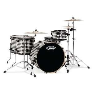  Pacific Drums by DW 805 SHELL PCK 24IN KICK BLACK DIAMOND 