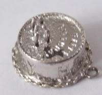 Happy Birthday 6 Candle Cake 5 Gram Charm Sterling Silver Vintage 
