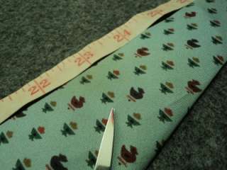 HERMS 7867 UA patter n necktie. Good condition in shape and colors 