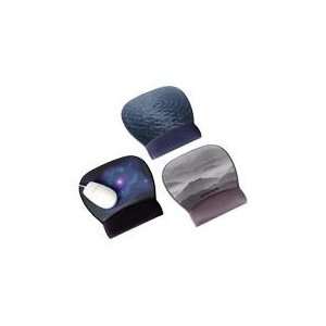  Precise Mousing Surface with wristrest Black with Purple 