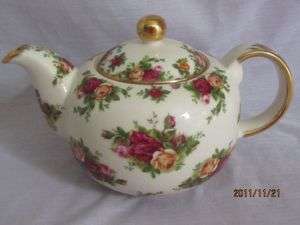 Royal Albert Old Country Roses Teapot  