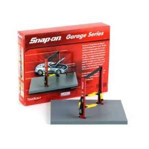    Snap On Garage Twin Post Lift for 1/43 Scale Cars Toys & Games