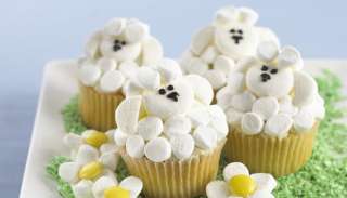 Marshmallow Sheep cupcakes   Yummy cupcakes with an animal twist