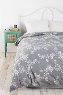 Duvets & Quilts   Urban Outfitters