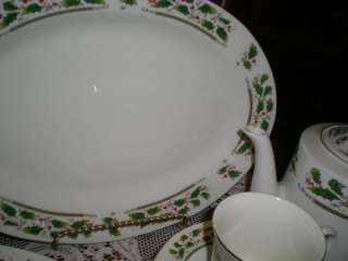  HOLLY HOLIDAY CHRISTMAS DINNERWARE FINE CHINA HOME FOR HOLIDAYS MAY CO