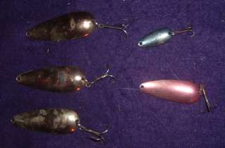 Great group of 5 Spoons Wonderlure Red blue  