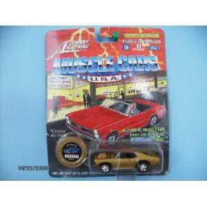   Muscle Car Limited Edition 1972 Nova Ss Gold Rush 