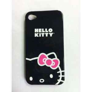   Combo   Hello Kitty iPhone 4 Case and Hello Kitty Wallet Set Toys