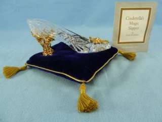 Franklin Mints Cinderellas magic glass slipper and pillow  