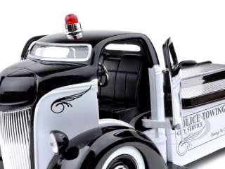 1947 FORD COE POLICE TOW TRUCK 124 DIECAST MODEL CAR  