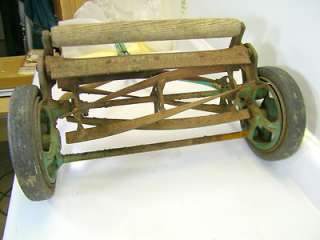 Rusty Gold Vintage Walk Behind Hand Propelled Push Reel Lawn Mower 