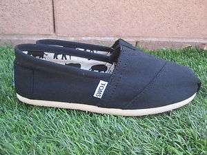 Toms Womens Classic Black Canvas New In Box MSRP $50 SIZE 5 to 10 
