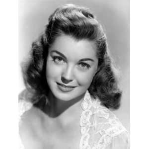  Portrait of Esther Williams, 1946 Premium Poster Print 