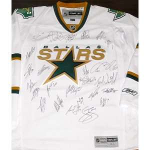   Dallas Stars 2011/2012 Team Hand Signed Hockey Jersey 