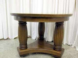 Oak 41 Round Lamp Table With 3 Column Pedestal On Base  