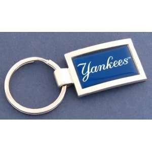  New York Yankees Curved Keychain
