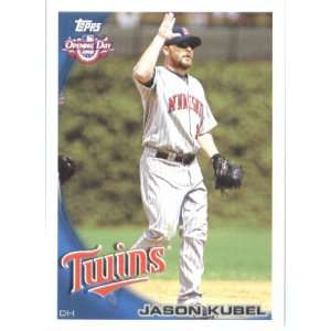   Twins Mint Condition MLB Trading Card   Shipped In Protective